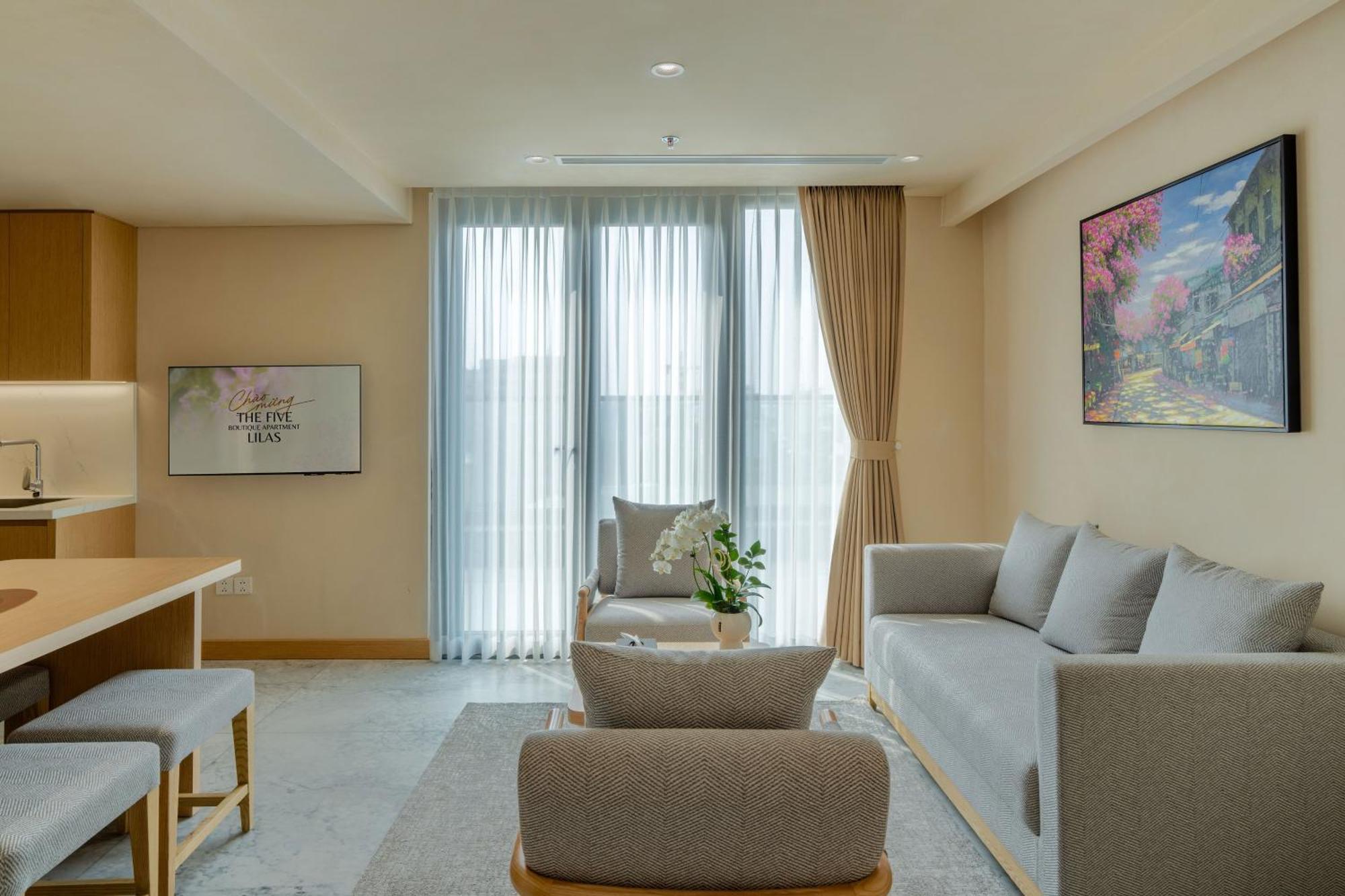 The Five Suites Lilas Hanoi Exterior photo