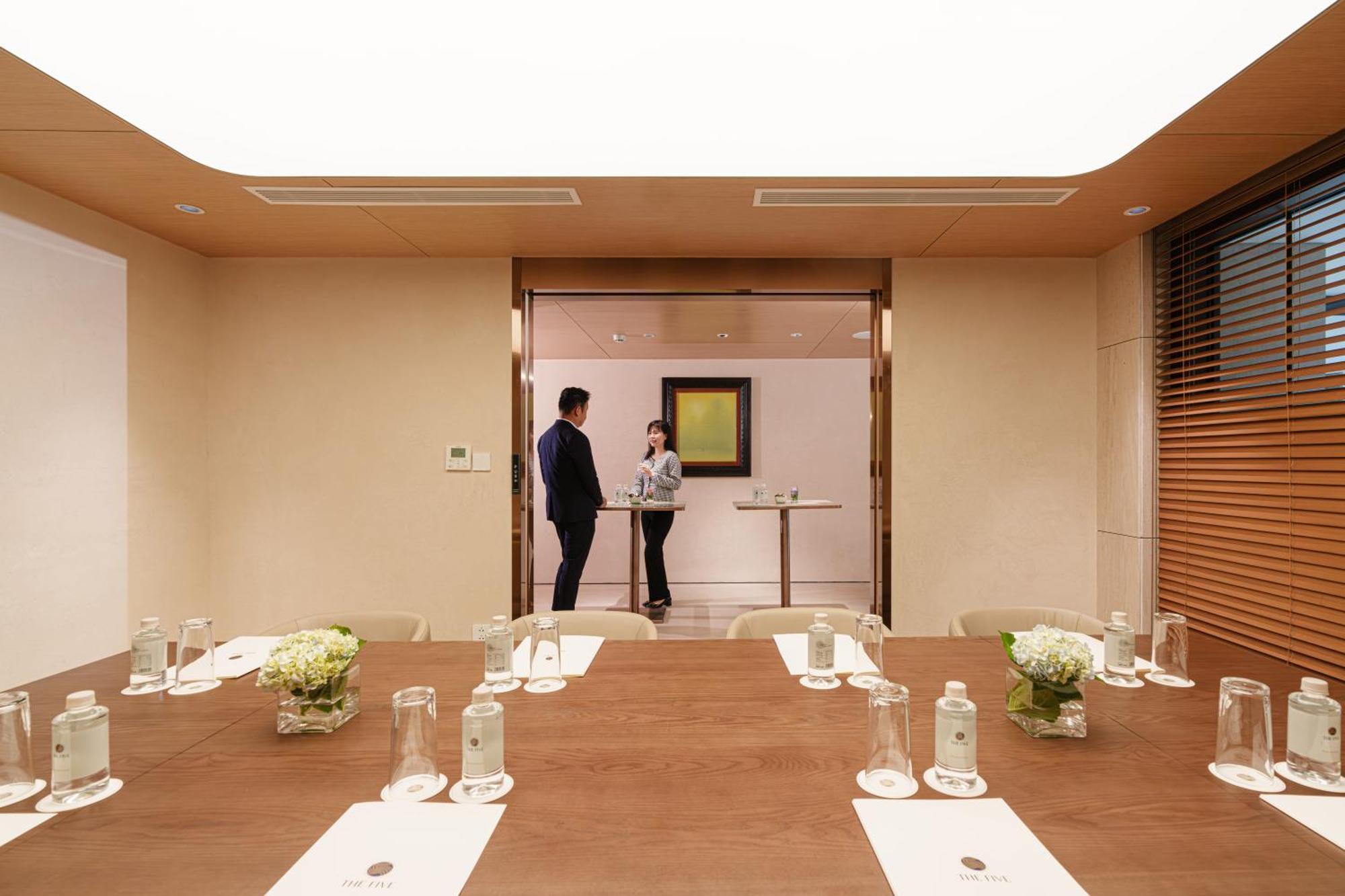The Five Suites Lilas Hanoi Exterior photo