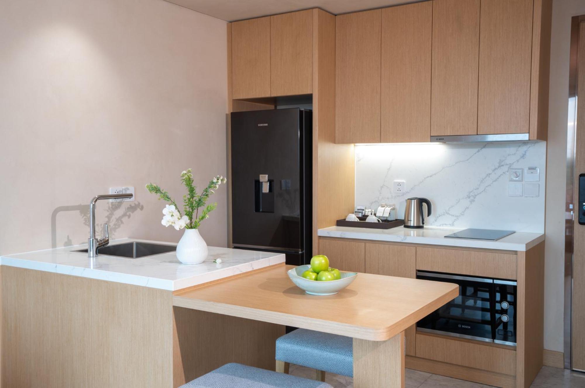 The Five Suites Lilas Hanoi Exterior photo