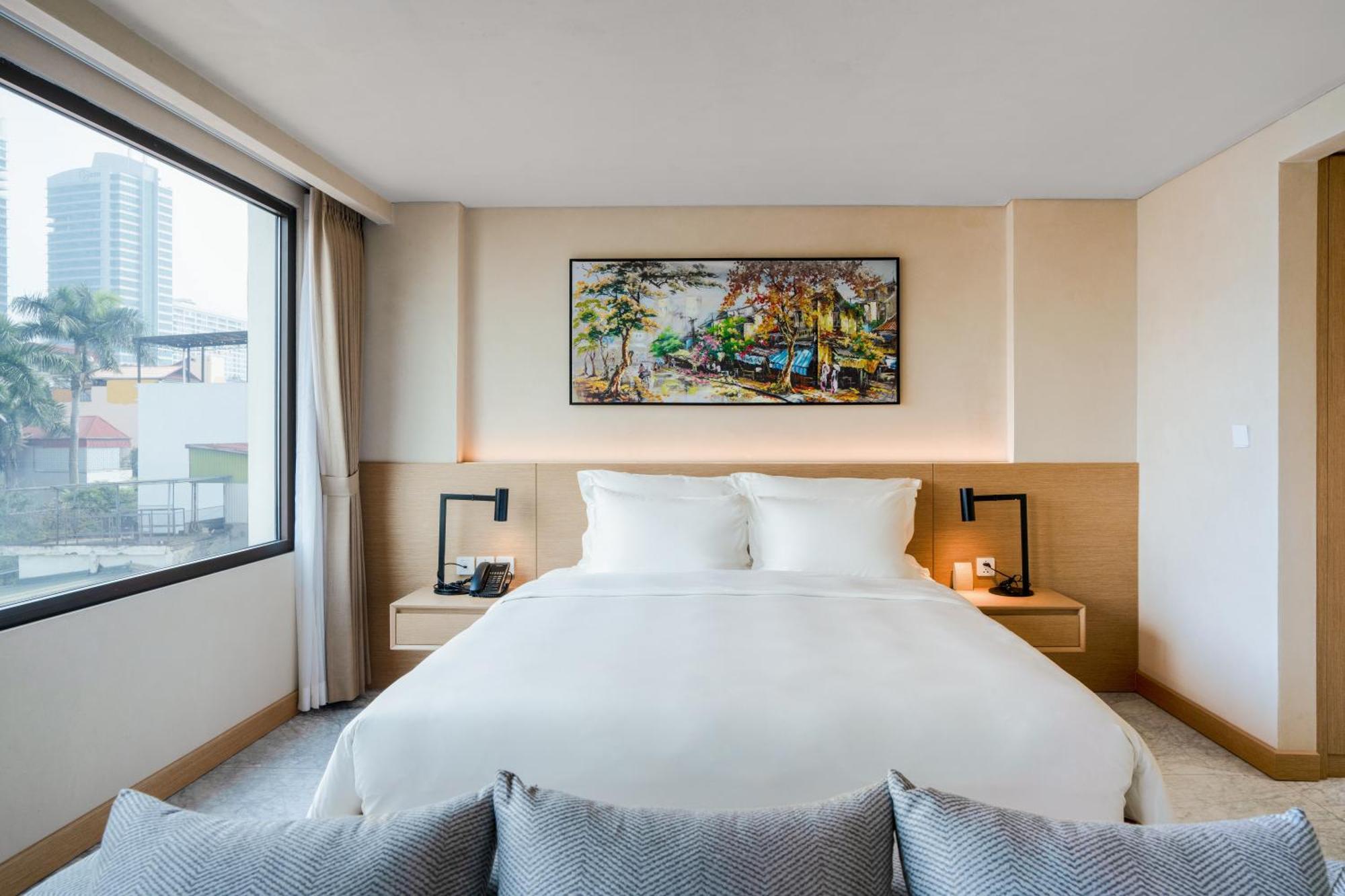 The Five Suites Lilas Hanoi Exterior photo